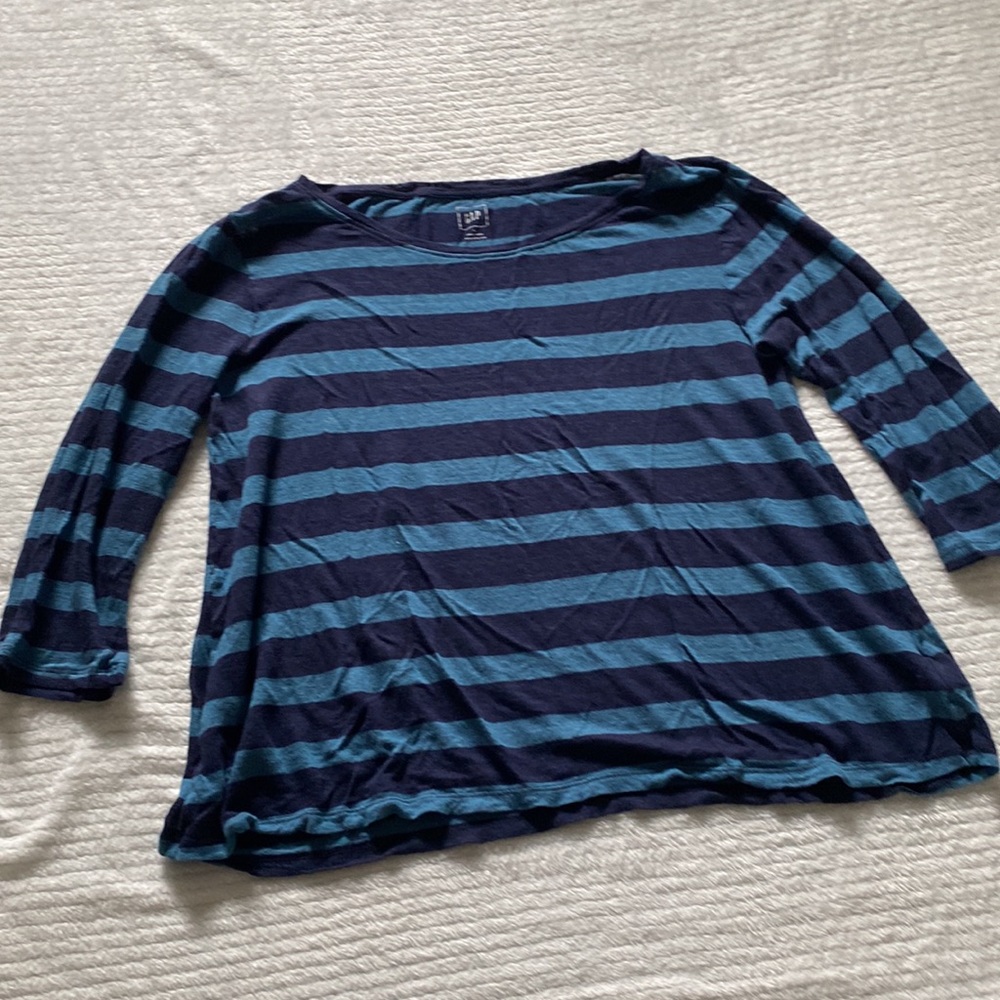 Gap - Picture 3 of 3
